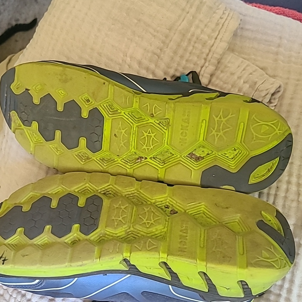 Hoka One One - Picture 3 of 4